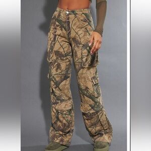 Pretty Little Thing Camo Detailed Print Wide Leg Jeans - Size 0.
